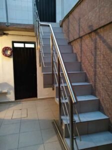 Barandales de aluminio para escaleras en Querétaro