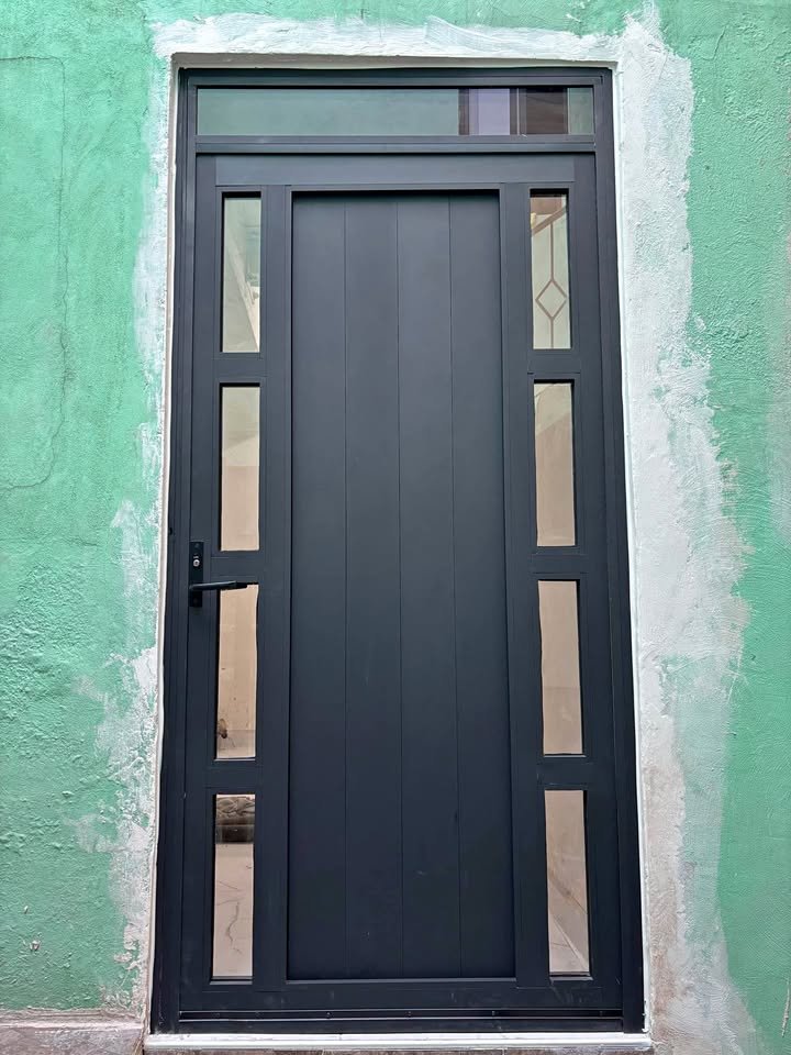 Puertas de aluminio modernas en Querétaro