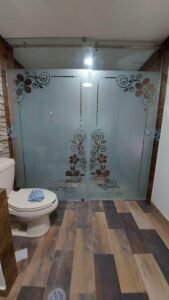Fabricación e instalación de canceles de baño en Querétaro