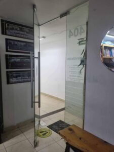 Puertas corredizas de cristal templado en Querétaro